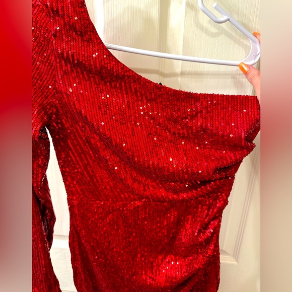 Windsor Red Sparkling Dress - Picture 2 of 3